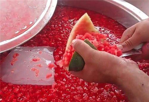 韩国吃瓜吃冰块,吃瓜配冰块，清凉一夏新风尚