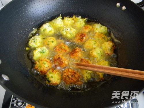 南方吃角瓜丸子,角瓜丸子，传统美食的鲜美演绎