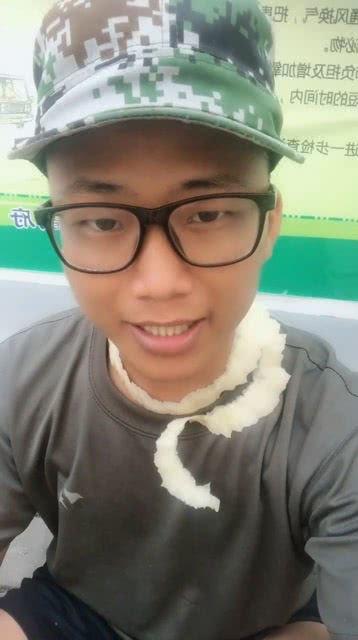 吃瓜唠嗑博主,揭秘娱乐圈幕后故事，带你领略明星真实生活