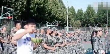 各校军训吃瓜视频,校园生活趣味横生