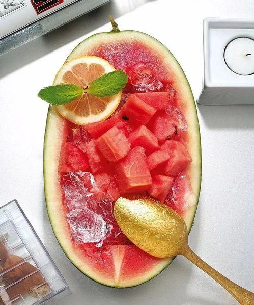 吃瓜反酸呕吐,揭秘夏季饮食健康陷阱