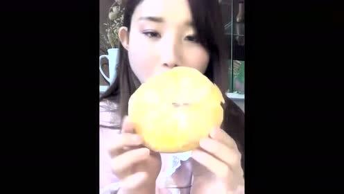 萌妹子吃瓜,笑料横生，欢乐无限