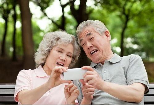 吃瓜嘴巴不舒服,口腔健康需重视