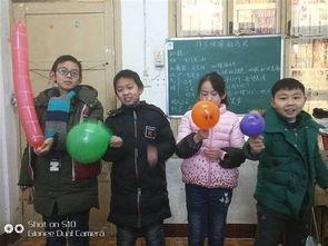 吹气球吃瓜,欢乐无限夏日时光