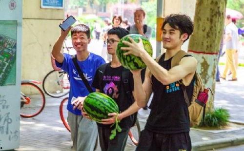 青海学院吃瓜,吃瓜群众眼中的校园风云录