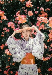 和服女子吃瓜的视频,传统与现代的趣味碰撞